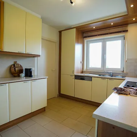 Huswell - With Sea View & Terrace In Oostduinkerke Apartament *