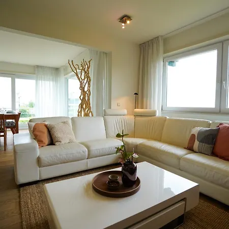 Huswell - With Sea View & Terrace In Oostduinkerke Daire