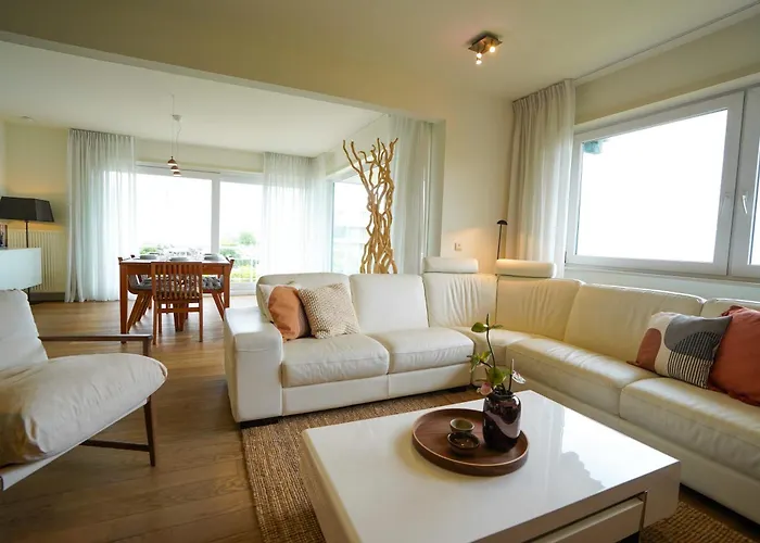 Huswell - With Sea View & Terrace In Oostduinkerke Apartamento Koksijde