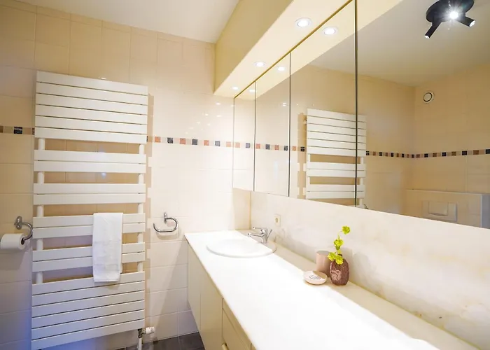 Huswell - With Sea View & Terrace In Oostduinkerke Apartamento